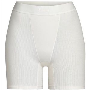 Skims cotton collection boxers